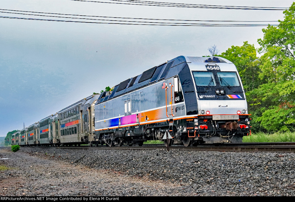 NJT 4548 on train 5528